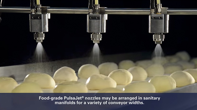 Auftragen von Eierwaschmittel mit PulsaJet-Düsen