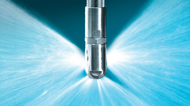 tank cleaning nozzle spraying water