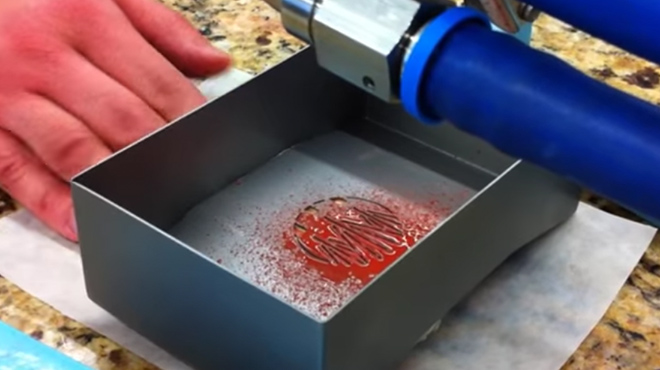 Pulverización de mantequilla de cacao con el sistema de pulverización térmica AccuCoat