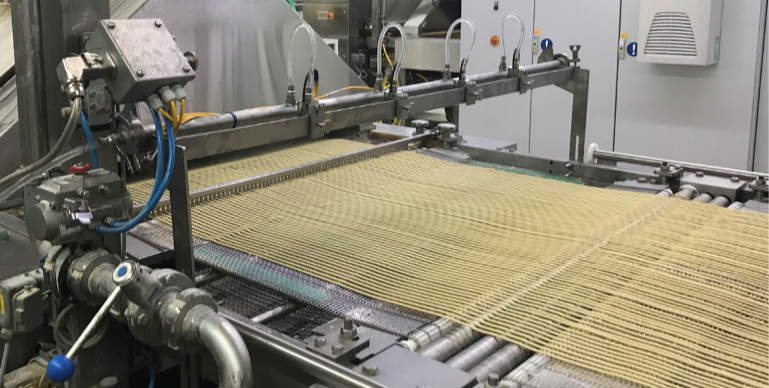 Binder application system for snacks